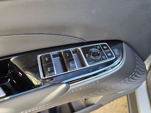 New 2026 Cadillac Lyriq Luxury image 24