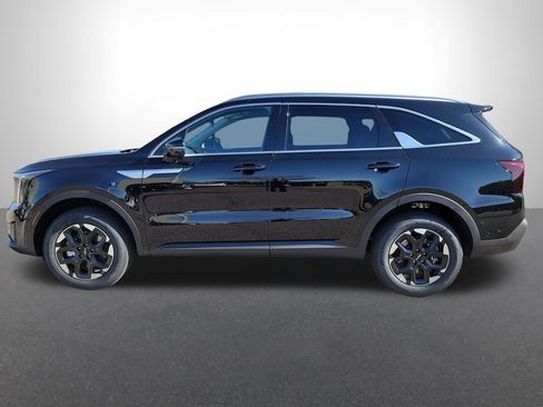 Used 2026 Kia Sorento S AWD/4WD image 2