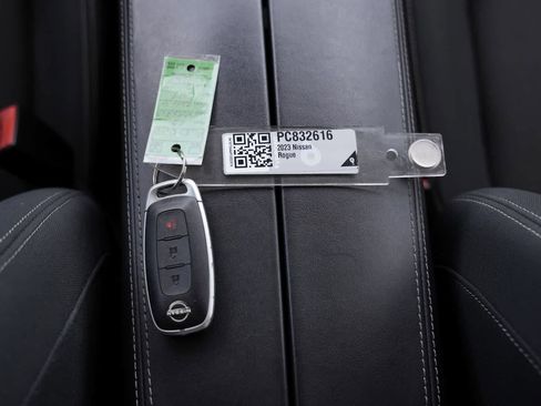 Used 2023 Nissan Rogue S FWD image 25