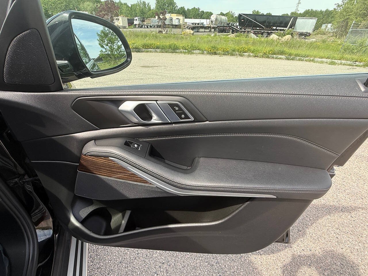 Used 2023 BMW X5 xDrive40i AWD/4WD image 18