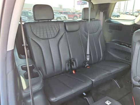 Used 2024 Hyundai Palisade Limited FWD image 18