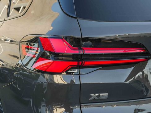 Certified 2026 BMW X5 M60i w/ Parking Assistance Package AWD/4WD image 7