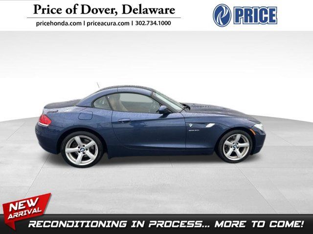 Used 2011 BMW Z4 sDrive30i RWD image 1