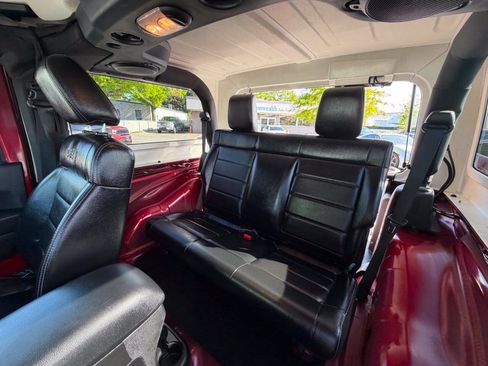 Used 2012 Jeep Wrangler Sahara w/ Dual Top Group AWD/4WD image 21