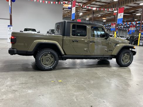 New 2026 Jeep Gladiator Willys AWD/4WD image 6