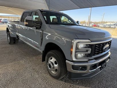 New 2026 Ford F350 Lariat w/ Lariat Ultimate Package