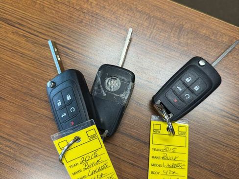 Used 2015 Buick LaCrosse Leather w/ Experience Buick Package FWD image 18