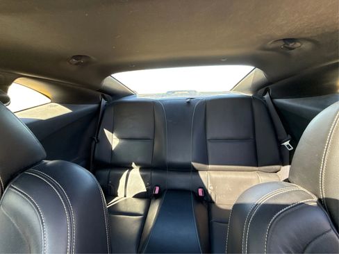 Used 2010 Chevrolet Camaro SS RWD image 15