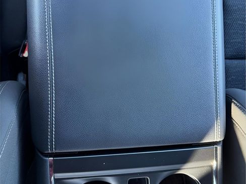 Certified 2022 Ford F150 XLT w/ Equipment Group 302A High image 32