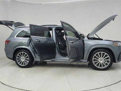 Used 2025 Mercedes-Benz GLS 450 GLS 450 image 76