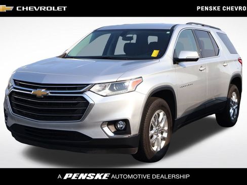 Used 2019 Chevrolet Traverse LT FWD image 1
