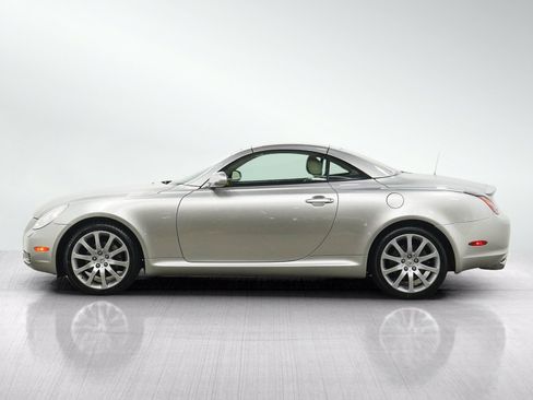Used 2002 Lexus SC 430 Convertible RWD image 2
