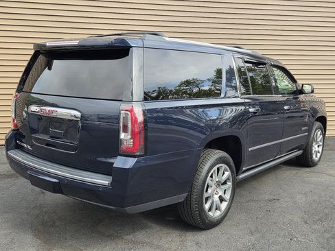 Used 2020 GMC Yukon XL Denali image 6