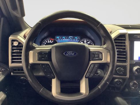 Used 2020 Ford F150 Platinum w/ Equipment Group 701A Luxury AWD/4WD image 11