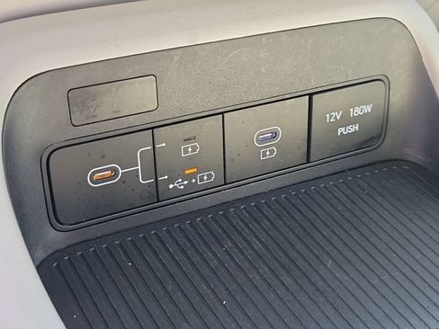 Used 2024 Hyundai Kona SEL AWD/4WD image 33