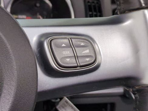 Used 2005 Chevrolet SSR w/ Preferred Equipment Group RWD image 22