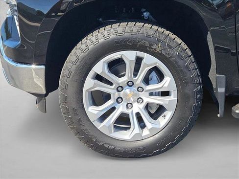 New 2026 Chevrolet Silverado 1500 LTZ w/ Z71 Off-Road Package image 10