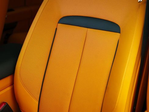 New 2026 Rolls-Royce Cullinan Black Badge image 18