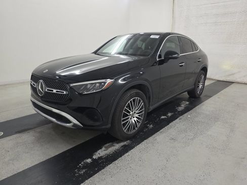 Used 2024 Mercedes-Benz GLC 300 4MATIC image 1