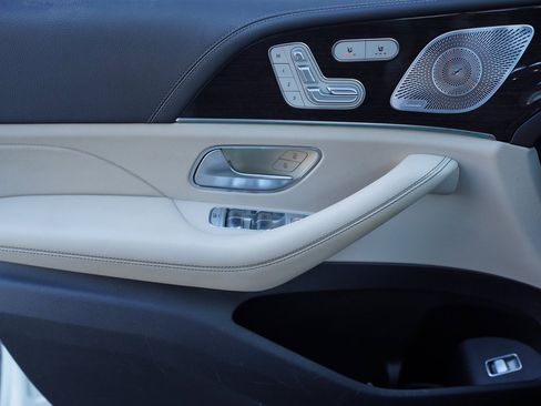 Used 2020 Mercedes-Benz GLE 350 w/ AMG Line Exterior image 35