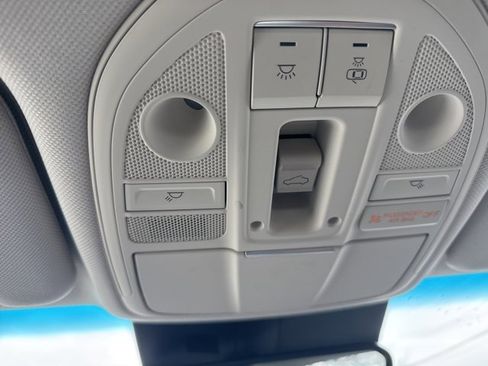 Used 2022 Genesis G70 2.0T w/ Prestige Package image 21