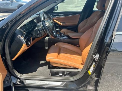Used 2019 BMW 530i RWD image 24