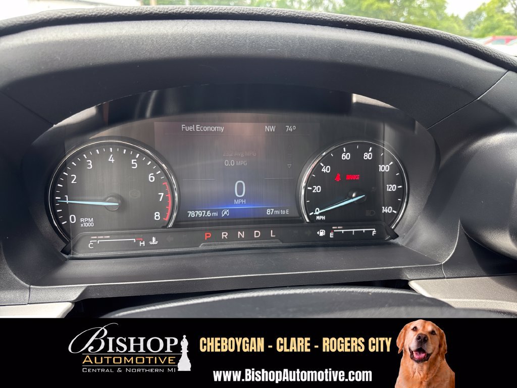 Used 2022 Ford Explorer XLT w/ Equipment Group 202A AWD/4WD image 43