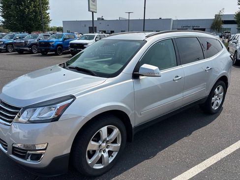 Certified 2017 Chevrolet Traverse Premier AWD/4WD image 1