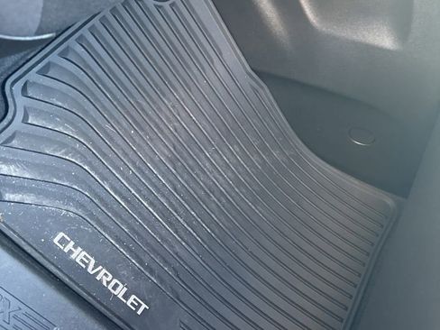 Used 2022 Chevrolet Equinox LT image 32