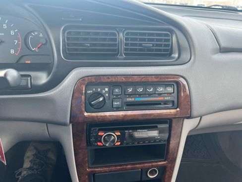 Used 2001 Nissan Altima GXE image 18