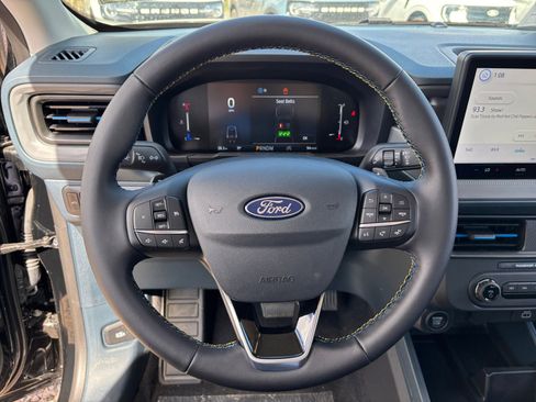 New 2025 Ford Maverick Lobo image 9