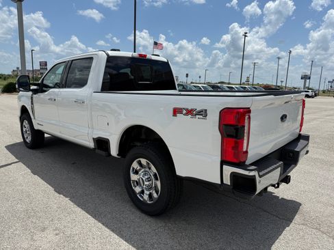 New 2025 Ford F350 Lariat w/ Lariat Ultimate Package image 10