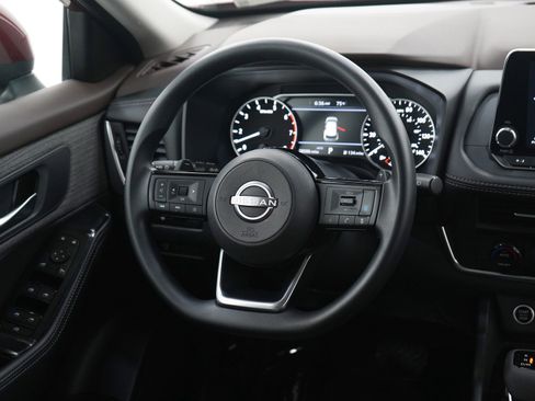 Used 2023 Nissan Rogue SV AWD/4WD image 14