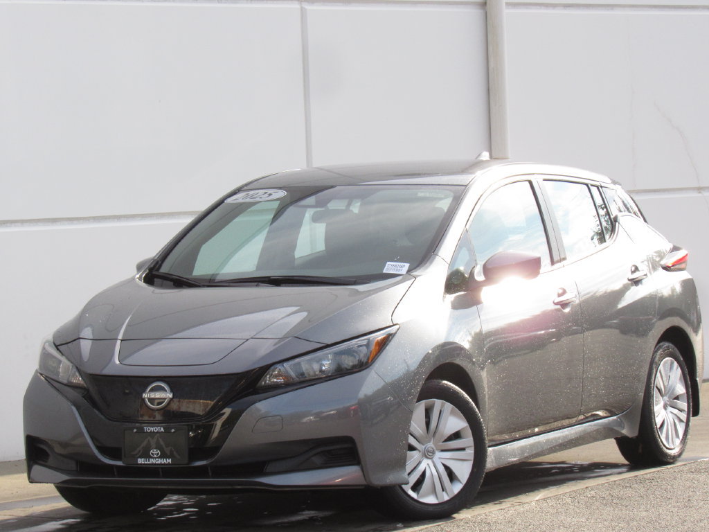 Used 2025 Nissan Leaf S FWD image 1