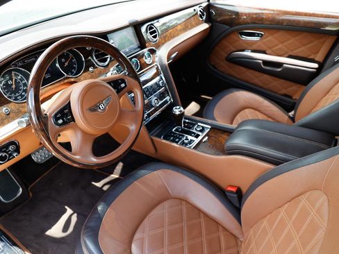 Used 2016 Bentley Mulsanne Speed RWD image 4