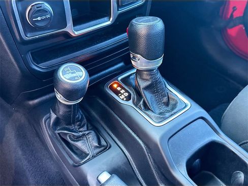 Used 2023 Jeep Gladiator Sport w/ Trailer Tow Package image 17