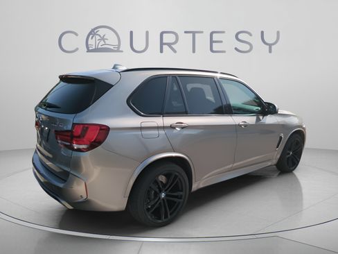 Used 2018 BMW X5 M AWD/4WD image 6