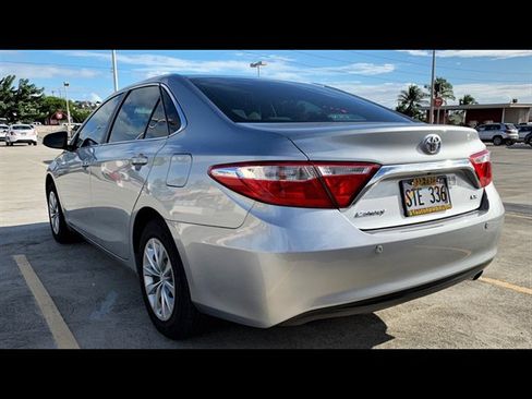 Used 2016 Toyota Camry LE FWD image 7