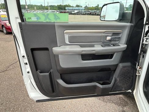 Used 2013 RAM 1500 Classic SLT AWD/4WD image 11