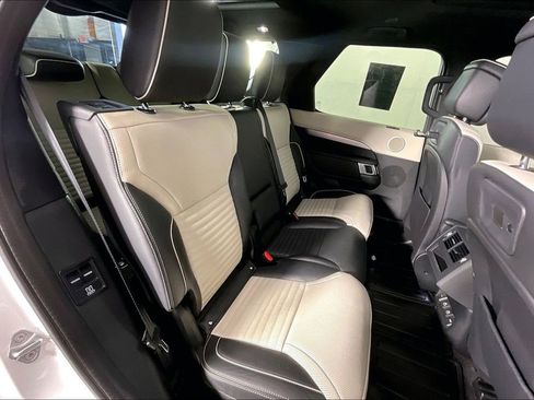 Used 2022 Land Rover Discovery S R-Dynamic AWD/4WD image 35