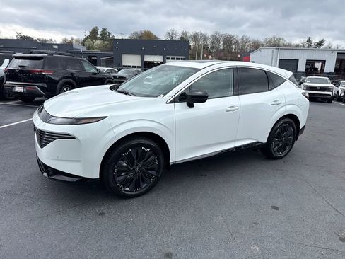 New 2026 Nissan Murano Platinum w/ Cargo Package AWD/4WD image 2