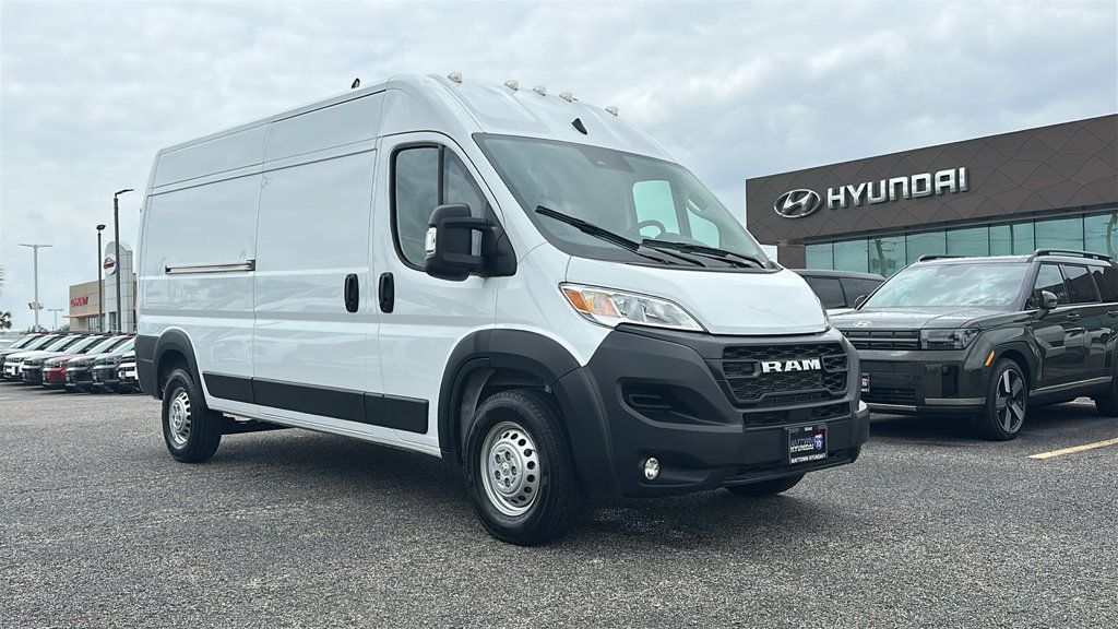 Used 2026 RAM ProMaster 2500 w/ Convenience Group FWD image 6