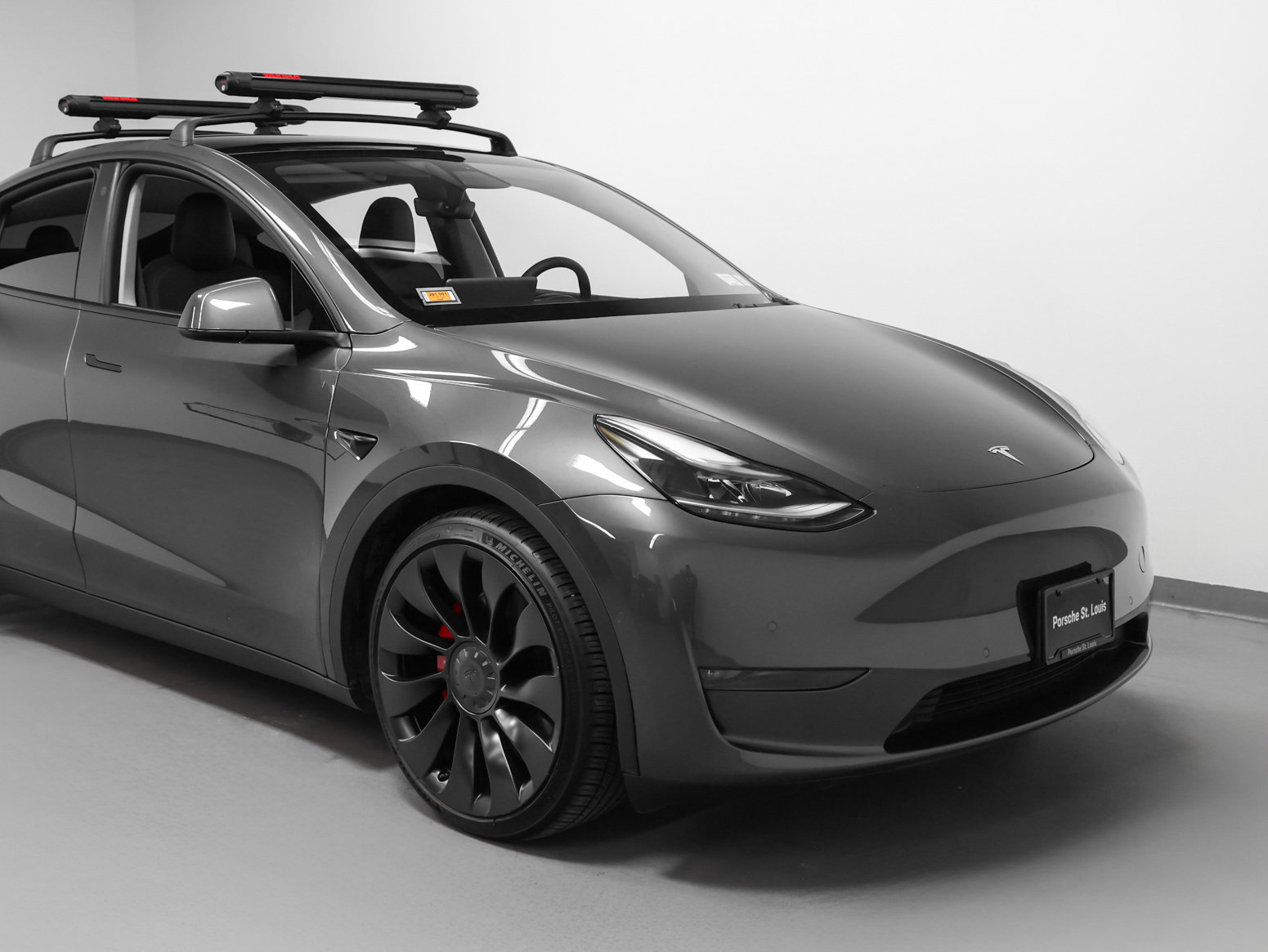 Used 2022 Tesla Model Y Performance AWD/4WD image 9