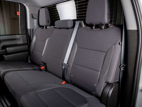 Used 2022 Chevrolet Silverado 3500 LT w/ Convenience Package image 17