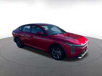 Used 2025 Kia K4 LXS video 2