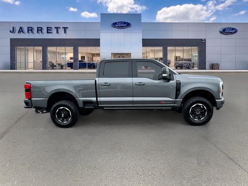 Certified 2026 Ford F250 Platinum w/ Tremor Off-Road Package AWD/4WD image 8