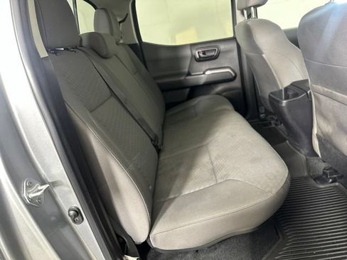 Used 2023 Toyota Tacoma SR5 AWD/4WD image 23