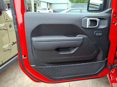 New 2026 Jeep Wrangler Sport AWD/4WD image 17