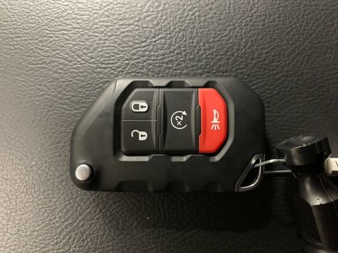 Used 2026 Jeep Wrangler Unlimited Sport AWD/4WD image 31