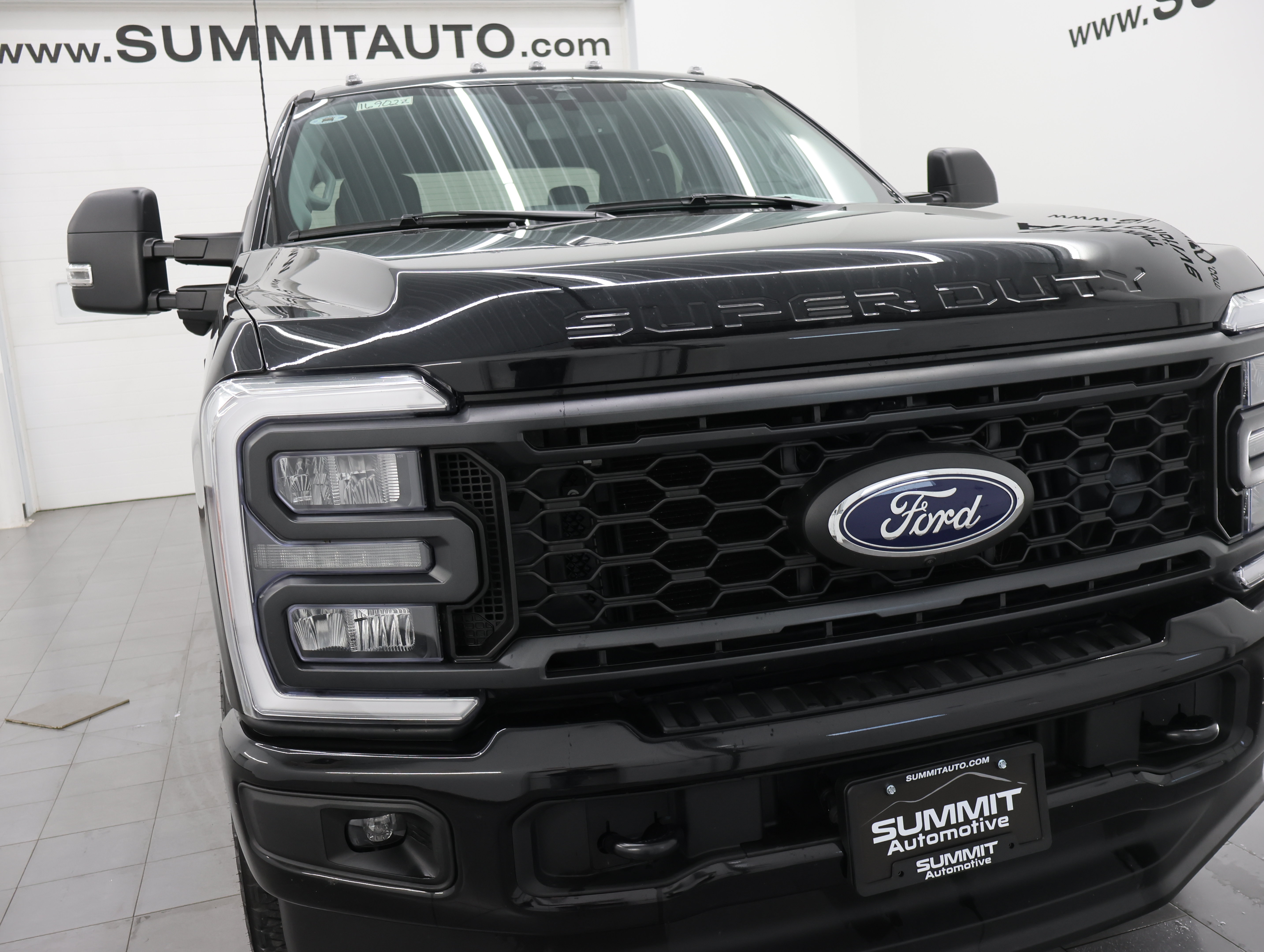 Used 2023 Ford F350 XLT w/ XLT Premium Package AWD/4WD image 24